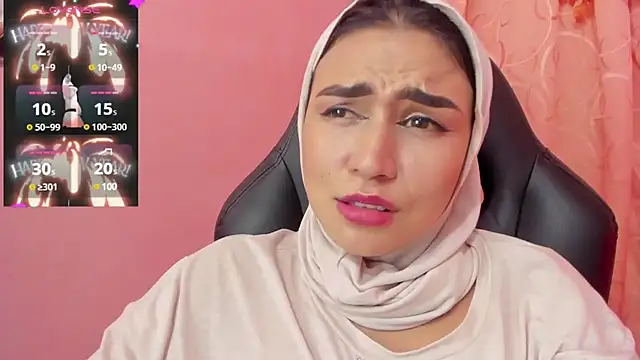 Snapshot of DarshaKhemu chatting on 01-10-25, 11:29 DarshaKhemu online show from 01-10-25, 11:29