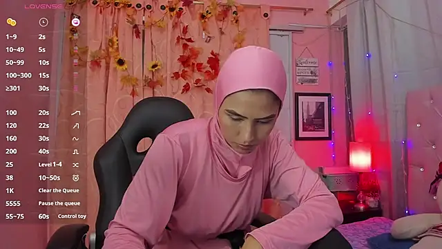 Snapshot of DarshaKhemu chatting on 03-14-25, 09:00 DarshaKhemu online show from 03-14-25, 09:00