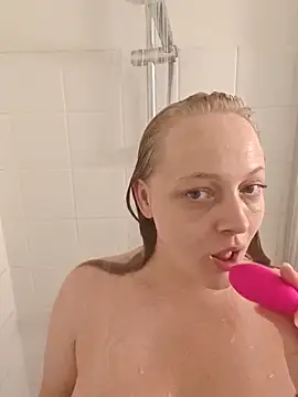 HotAriel online show from 07-06-26, 10:12