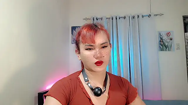 Snapshot of beatrice_21 chatting on 05-25-26, 02:01 beatrice 21 online show from 05-25-26, 02:01