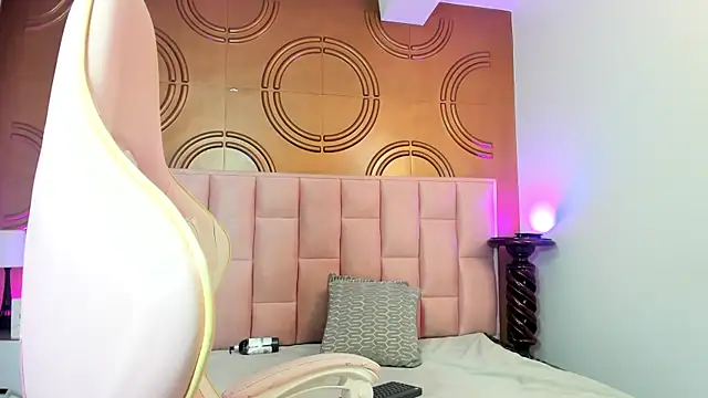 Snapshot of valeriaa19 chatting on 03-06-25, 09:03 valeriaa19 online show from 03-06-25, 09:03