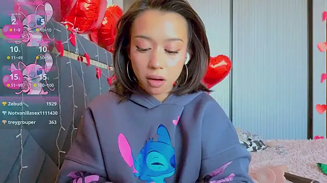 Mia Tin online show from 02-20-25, 06:28