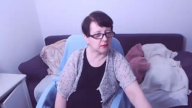 ChristaRose online show from 04-19-26, 06:10