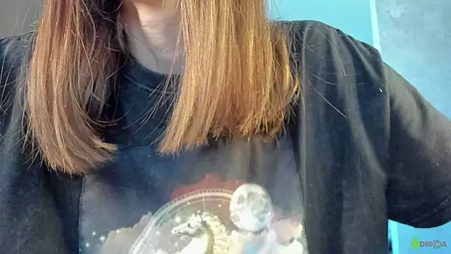 Snapshot of Courtney_Luv chatting on 09-18-25, 10:39 Courtney Luv online show from 09-18-25, 10:39