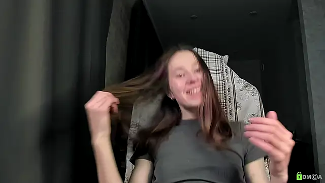 Snapshot of Courtney_Luv chatting on 12-15-25, 01:15 Courtney Luv online show from 12-15-25, 01:15