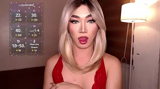 Snapshot of Local_Hoelyx chatting on 02-01-25, 06:21 Local Hoelyx online show from 02-01-25, 06:21