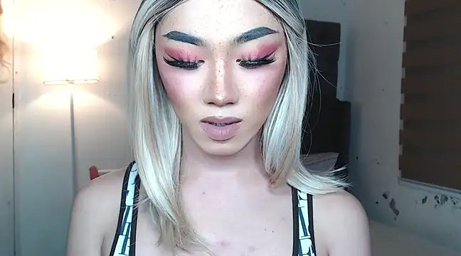 Snapshot of Local_Hoelyx chatting on 03-22-25, 12:25 Local Hoelyx online show from 03-22-25, 12:25