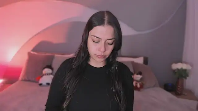 Snapshot of Nicolle_W chatting on 12-03-25, 11:41 Nicolle W online show from 12-03-25, 11:41