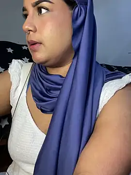 Snapshot of Maryam_yamal chatting on 01-22-25, 11:32 Maryam yamal online show from 01-22-25, 11:32