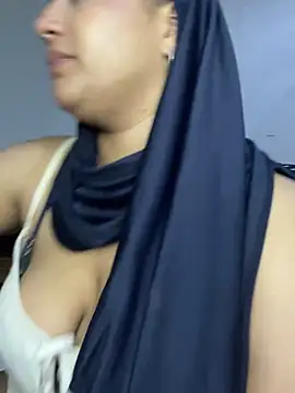 Snapshot of Maryam_yamal chatting on 01-26-25, 01:31 Maryam yamal online show from 01-26-25, 01:31