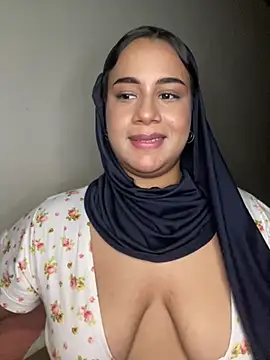 Snapshot of Maryam_yamal chatting on 03-14-25, 08:49 Maryam yamal online show from 03-14-25, 08:49