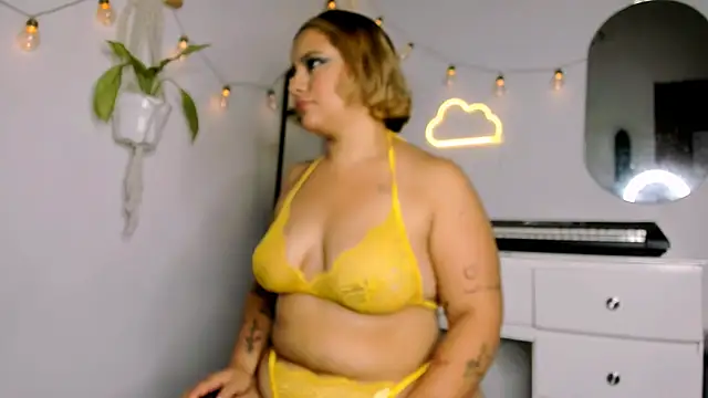 susy angel online show from 03-06-25, 12:32