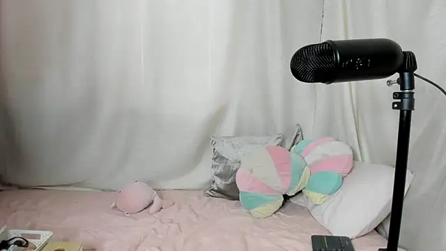 susy angel online show from 09-24-25, 11:46