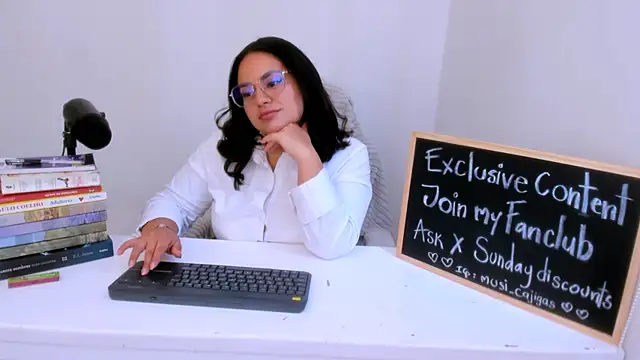 susy angel online show from 06-07-26, 07:06