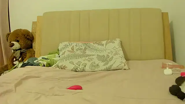 roniewester online show from 10-28-25, 11:51