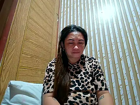 LalaiAsian online show from 03-01-26, 07:38