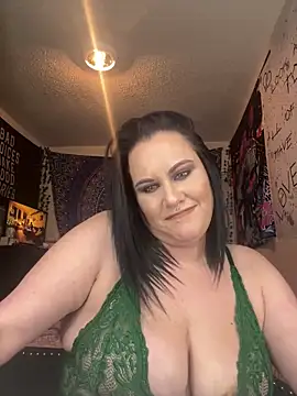 Snapshot of Allie_Austyn chatting on 12-18-24, 05:26 Allie Austyn online show from 12-18-24, 05:26