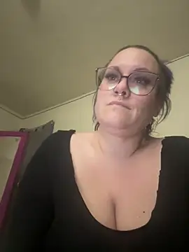 Snapshot of Allie_Austyn chatting on 02-22-25, 07:12 Allie Austyn online show from 02-22-25, 07:12