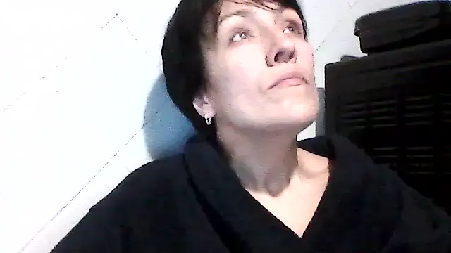 SunnyAmorre online show from 10-19-25, 06:52