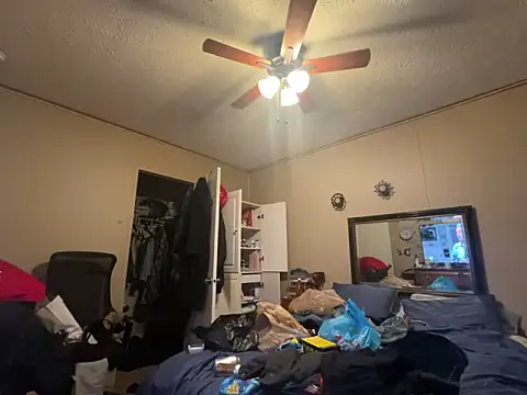 jck1m0t online show from 02-23-25, 01:35