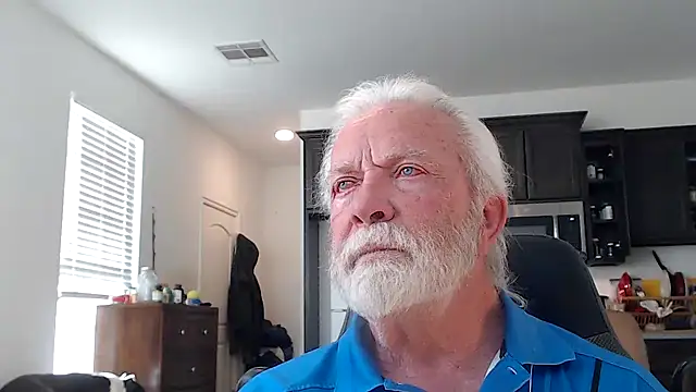Snapshot of rockpoint69 chatting on 12-10-24, 09:43 rockpoint69 online show from 12-10-24, 09:43