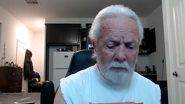 Snapshot of rockpoint69 chatting on 12-11-24, 12:44 rockpoint69 online show from 12-11-24, 12:44