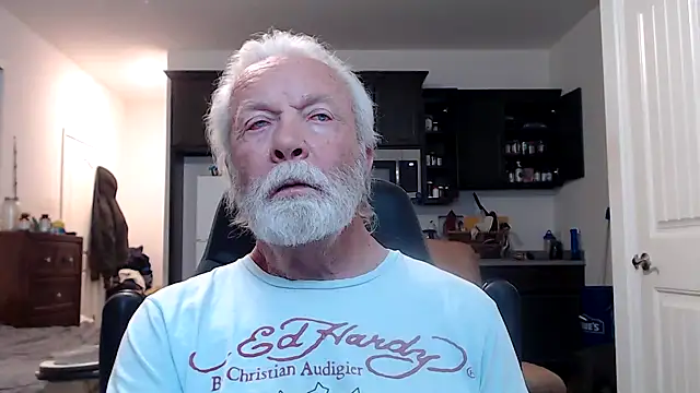 Snapshot of rockpoint69 chatting on 12-12-24, 12:05 rockpoint69 online show from 12-12-24, 12:05