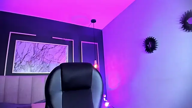 Snapshot of Samantha_Brooke chatting on 02-20-25, 02:24 Samantha Brooke online show from 02-20-25, 02:24