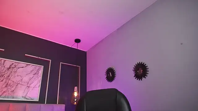 Snapshot of Samantha_Brooke chatting on 11-20-25, 01:11 Samantha Brooke online show from 11-20-25, 01:11