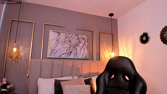 Samantha Brooke online show from 02-25-26, 01:32