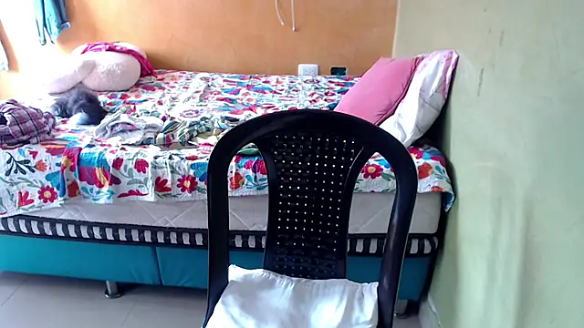 Snapshot of yulieth_bbw chatting on 11-19-25, 03:34 yulieth bbw online show from 11-19-25, 03:34