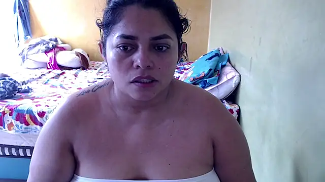 Snapshot of yulieth_bbw chatting on 11-25-25, 02:06 yulieth bbw online show from 11-25-25, 02:06