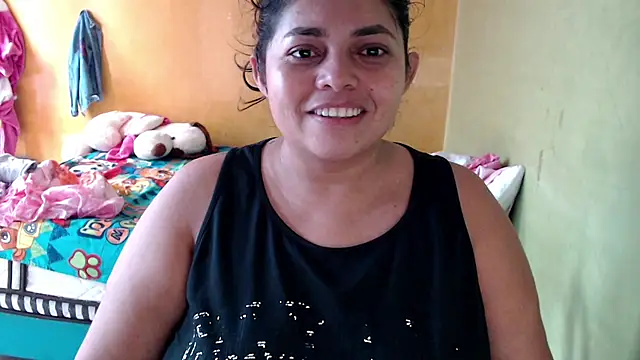 Snapshot of yulieth_bbw chatting on 12-01-25, 03:39 yulieth bbw online show from 12-01-25, 03:39