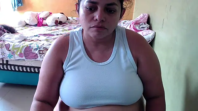 Snapshot of yulieth_bbw chatting on 12-04-25, 01:42 yulieth bbw online show from 12-04-25, 01:42
