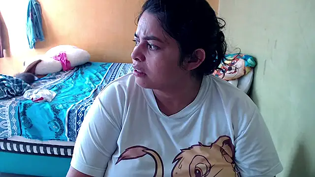 Snapshot of yulieth_bbw chatting on 12-14-25, 02:33 yulieth bbw online show from 12-14-25, 02:33