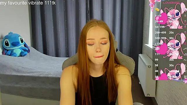 Hot Mia  online show from 03-21-25, 11:44