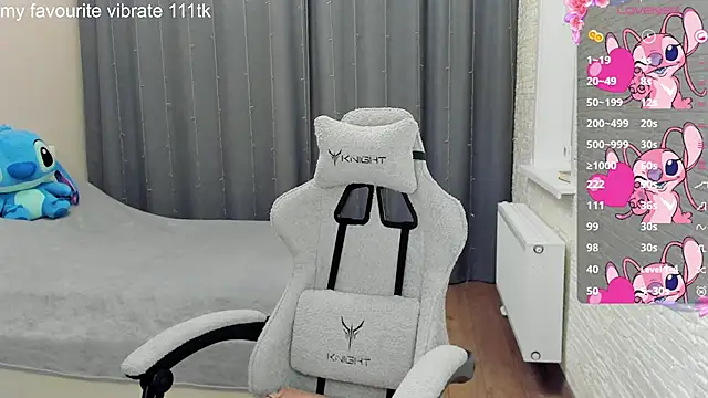 Hot Mia  online show from 03-21-25, 05:56