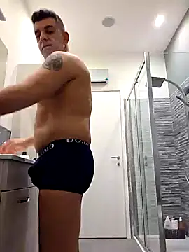 Snapshot of kekko-1982 chatting on 02-24-25, 02:04 kekko-1982 online show from 02-24-25, 02:04