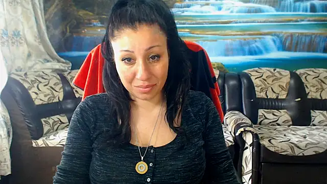 Snapshot of MoistMady chatting on 05-21-26, 06:42 MoistMady online show from 05-21-26, 06:42