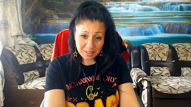 Snapshot of MoistMady chatting on 05-22-26, 10:10 MoistMady online show from 05-22-26, 10:10
