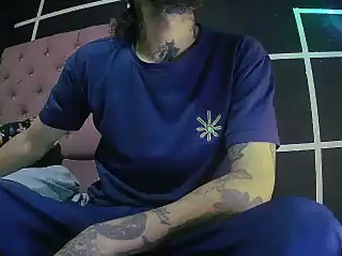 Christian Stiven1 online show from 10-05-25, 04:22