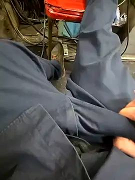 Snapshot of WhiteMeat069 chatting on 02-10-25, 05:36 WhiteMeat069 online show from 02-10-25, 05:36