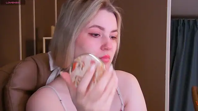 elinanortas online show from 02-01-25, 01:12