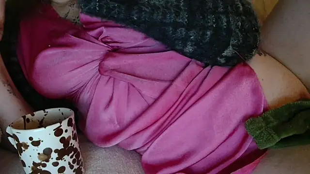 Snapshot of LiquidLeonie chatting on 01-30-25, 09:04 LiquidLeonie online show from 01-30-25, 09:04