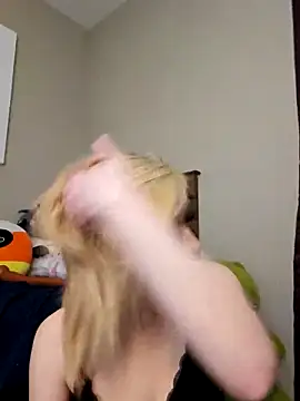 AmethystFoxx online show from 02-14-25, 06:08