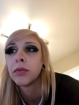 AmethystFoxx online show from 11-29-25, 09:40