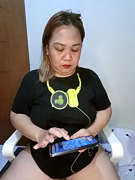 Snapshot of Sweet_asian_kylie chatting on 03-20-26, 06:46 Sweet asian kylie online show from 03-20-26, 06:46