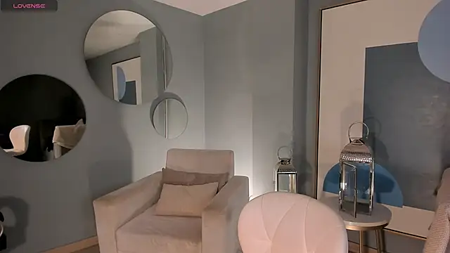 NaomiSainz online show from 09-10-25, 12:27