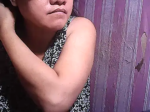 sweetsosie18 online show from 03-21-25, 04:51