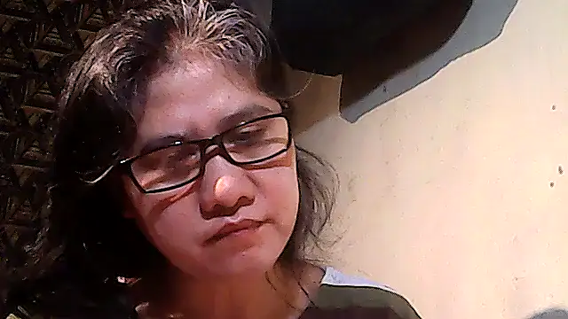 sweetsosie18 online show from 12-02-25, 12:10